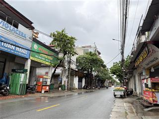 Siêu phẩm mặt phố chợ lô góc  3 mặt tiền  2 ô tô tránh  giá hợp lý