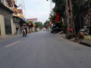 Bán đất tặng nhà 3 tầng  trục chính kinh doanh thiên lộc sầm uất