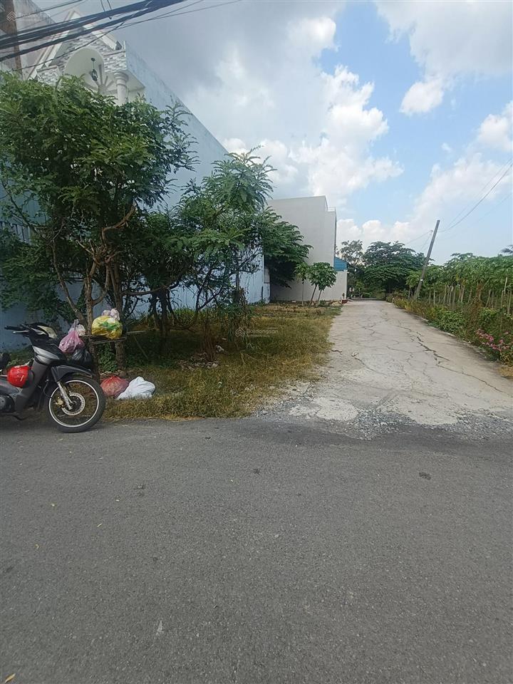 Chính chủ cần bán nền ngay trường cấp 2 hưng long, vị trí đẹp
