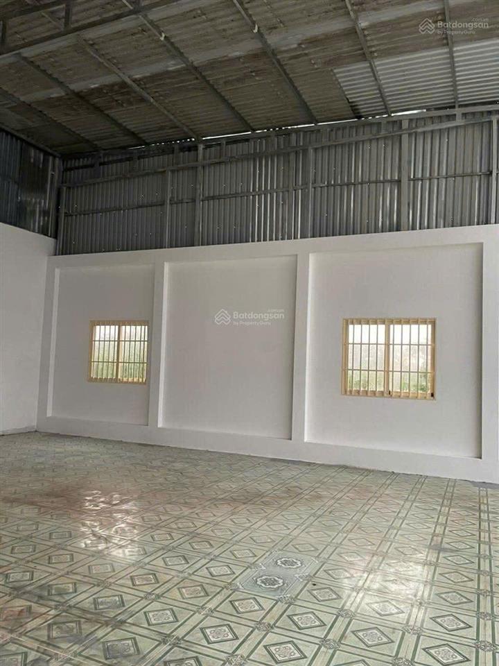 Chính chủ cần bán nhà cấp 4 ngay chợ hưng long  giá tốt  vị trí kinh doanh