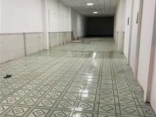 Chính chủ cần bán nhà cấp 4 ngay chợ hưng long  giá tốt  vị trí kinh doanh