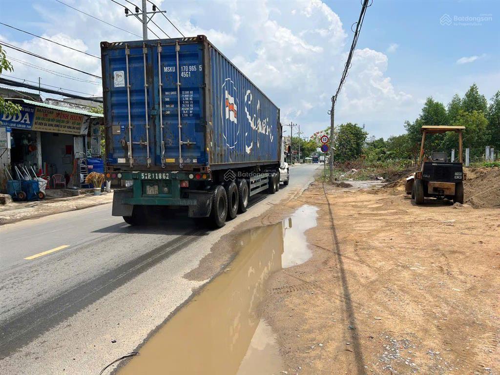 Chính chủ cần bán nền thổ cư ngay trường cấp 2 qui đức, giá tốt, vị trí đẹp