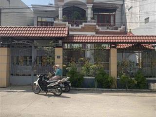 Nhà biệt thự 1 lầu 1 trệt 10 tỷ/200 m2 sổ riêng hoàn công 