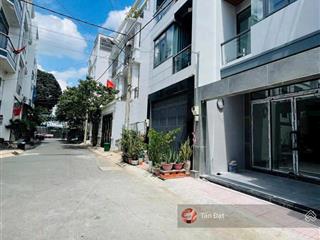 Nhà đường số 7, phường linh trung, 1 trệt 2 lầu. hẻm xe hơi rộng rãi vị trí kdc đồng bộ khang trang