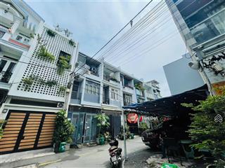 Siêu phẩm quốc lộ 13 nhà đẹp 4pn, hẻm nhựa 5m tiện ích đủ đầy giá chỉ 6,5 tỷ