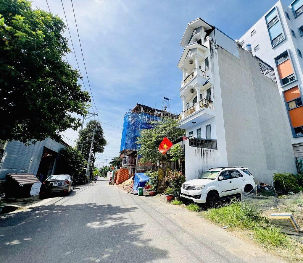 Bán gấp lô đất xây dựng 5 tầng  khuôn đất đẹp, nở hậu  p. trường thọ  76m2 gần ga metro