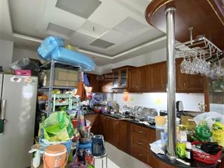 Biệt thự sân vườn  123m2 cn đủ  ngang 7.2m  3 tầng  p. tân phú, quận 7