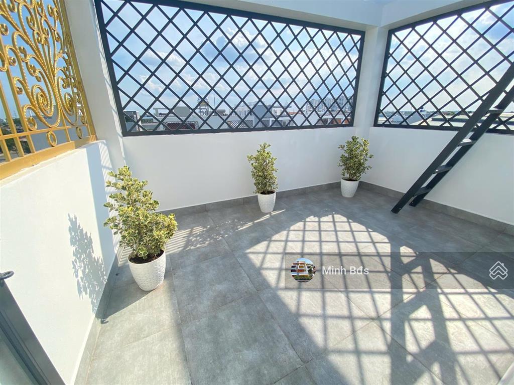 Nhà góc 2 mặt tiền đúc 5 tấm 4,5x12m đường nhựa 8m kdc cao cấp hương lộ 2 giáp bờ kênh tham lương