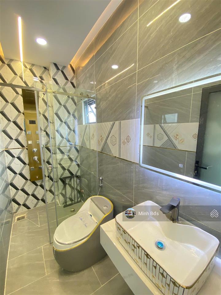 Nhà mặt tiền đường nhựa 10m hương lộ 2 đúc 5 tấm, có thang máy 4x16m full nội thất giáp q. tân phú