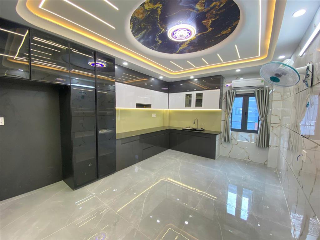 Nhà mặt tiền đường nhựa 10m hương lộ 2 đúc 5 tấm, có thang máy 4x16m full nội thất giáp q. tân phú