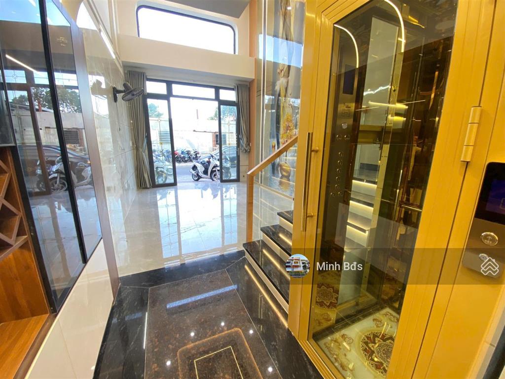 Nhà mặt tiền đường nhựa 10m hương lộ 2 đúc 5 tấm, có thang máy 4x16m full nội thất giáp q. tân phú