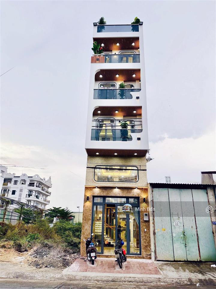 Nhà mặt tiền đường nhựa 10m hương lộ 2 đúc 5 tấm, có thang máy 4x16m full nội thất giáp q. tân phú