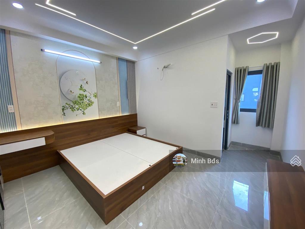 Nhà mặt tiền đường nhựa 10m hương lộ 2 đúc 5 tấm, có thang máy 4x16m full nội thất giáp q. tân phú