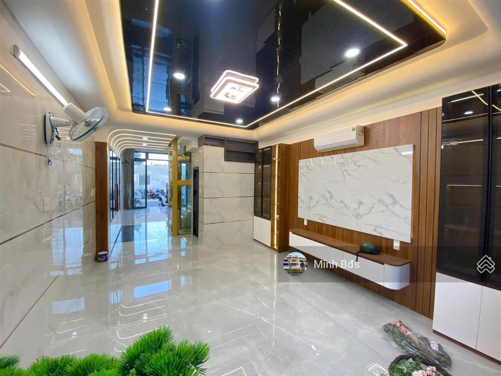 Nhà mặt tiền đường nhựa 10m hương lộ 2 đúc 5 tấm, có thang máy 4x16m full nội thất giáp q. tân phú