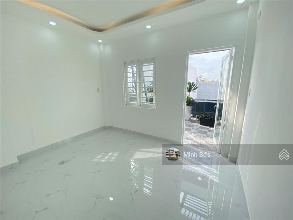 Nhà mới có thang máy full nội thất 4x16m 5 tầng, hẻm đẹp 8m đường gò xoài thông qua tân kỳ tân quý