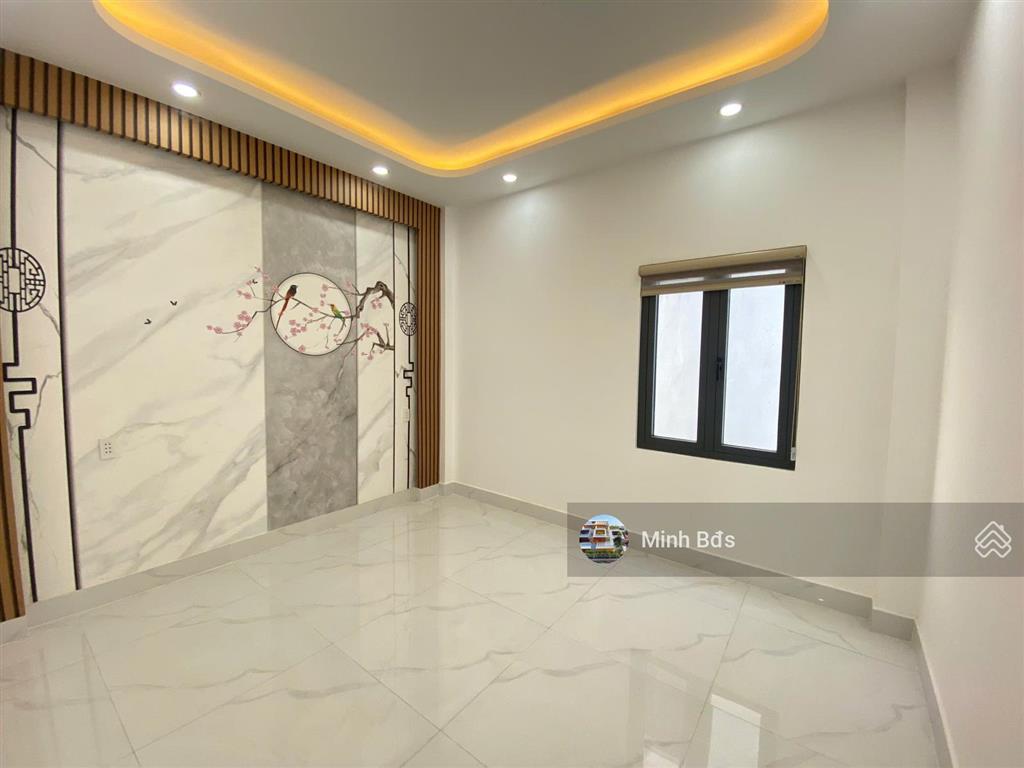 Nhà mới 4,5 tấm, 4x14m đường nhựa 8m thông thoáng đồng bộ cao cấp khu tái định cư