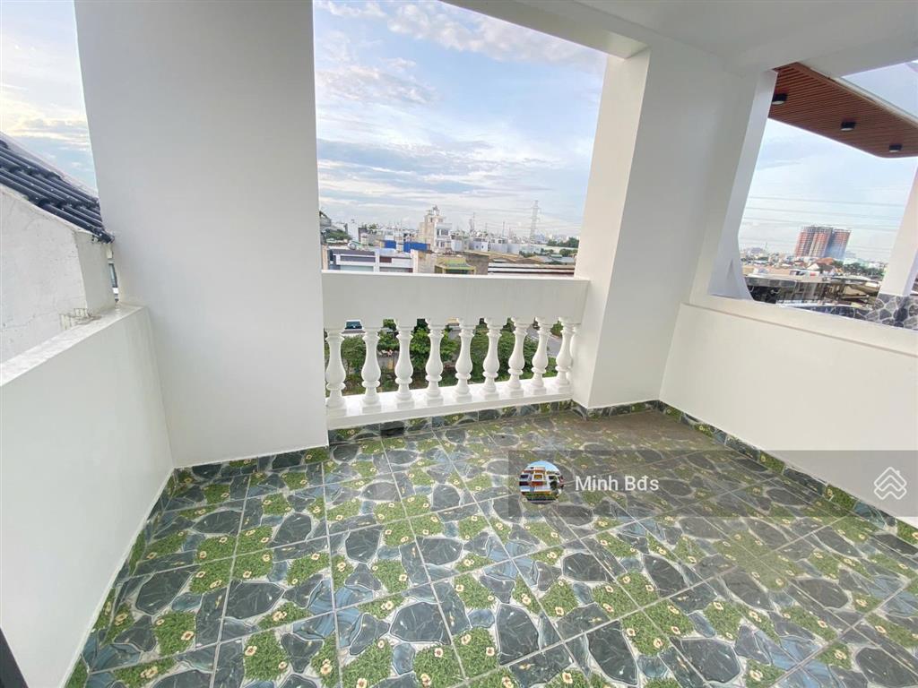 Nhà mới 4,5 tấm, 4x14m đường nhựa 8m thông thoáng khu tái định cư, tiện ích đầy đủ chỉ 5 phút