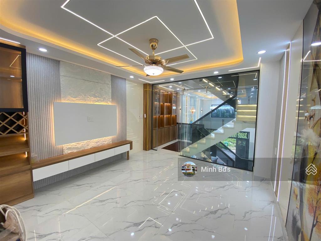 Nhà mới 4,5 tấm, 4x14m đường nhựa 8m thông thoáng khu tái định cư, tiện ích đầy đủ chỉ 5 phút