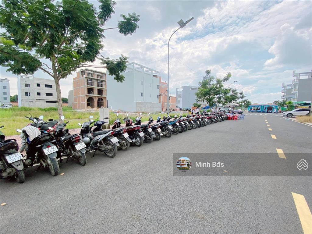 Bán nền đất đẹp (147m2) 4,6x18 nở hậu 20m. đường nhựa 20m có vỉa hè, cây xanh quy hoạch đồng bộ