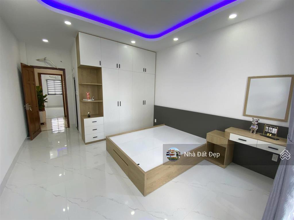 Nhà xây mới 5 tấm full nội thất, 4x16,5m hẻm đẹp 7m đường mã lò gần trường học, ubnd phường