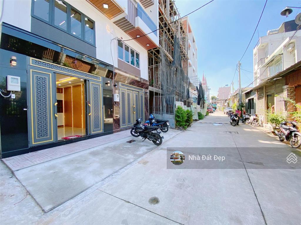 Đã bán 5 căn.nhà mới có thang máy 5 tấm full nội thất 4x20m. hẻm 10m lê trọng tấn giáp aeon tân phú