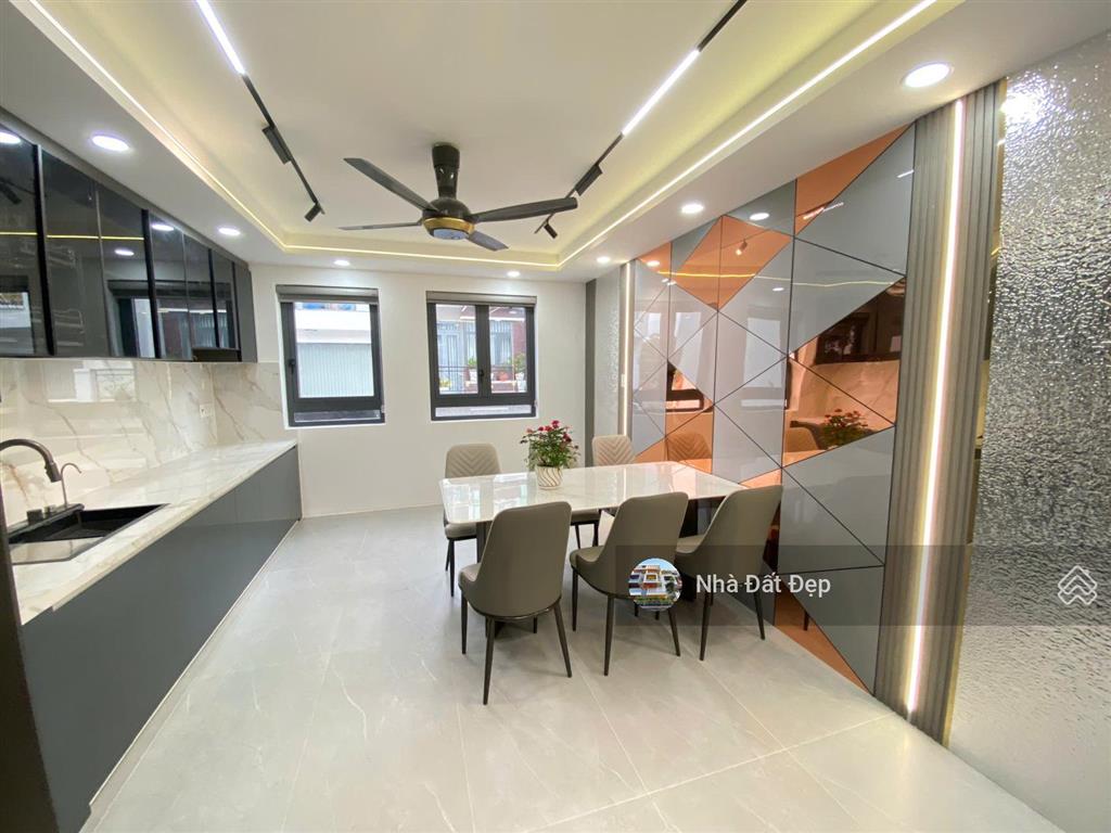 Nhà mới khu đồng bộ cao cấp 5 tấm, 4x16m, đường nhựa 8m hương lộ 2 giáp bờ kênh tham lương