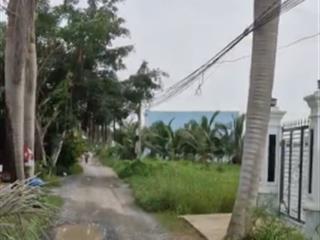 Gia đình cần bán lô đất mặt tiền ấp 3 phước vân cần đước khu dân cư hiện hữu, đường ô tô