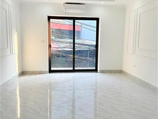 Chính chủ em bán nhà ngõ 467 lĩnh nam ô tô qua nhà kinh doanh đỉnh