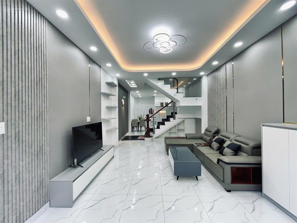 Gấp bán nhà đẹp hẻm xe hơi, lê đức thọ giá chỉ 5,65 tỷ tl 1 trệt 2 lầu,