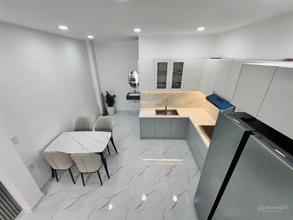 Gấp bán nhà đẹp hẻm xe hơi, lê đức thọ giá chỉ 5,65 tỷ tl 1 trệt 2 lầu,