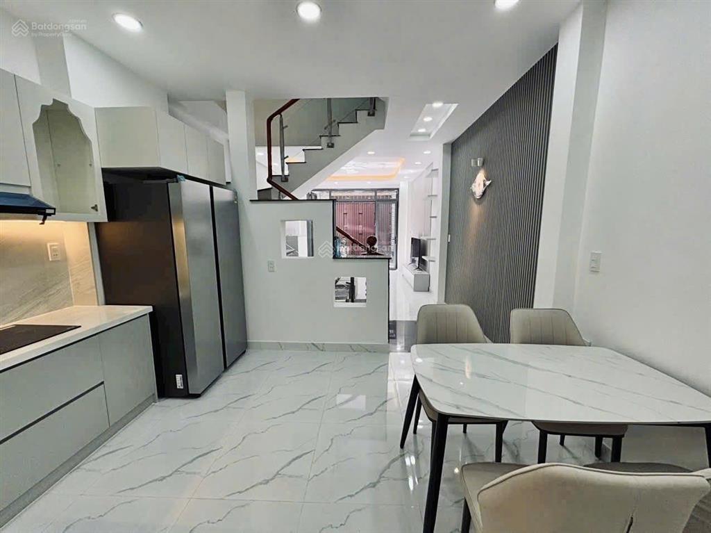 Gấp bán nhà đẹp hẻm xe hơi, lê đức thọ giá chỉ 5,65 tỷ tl 1 trệt 2 lầu,