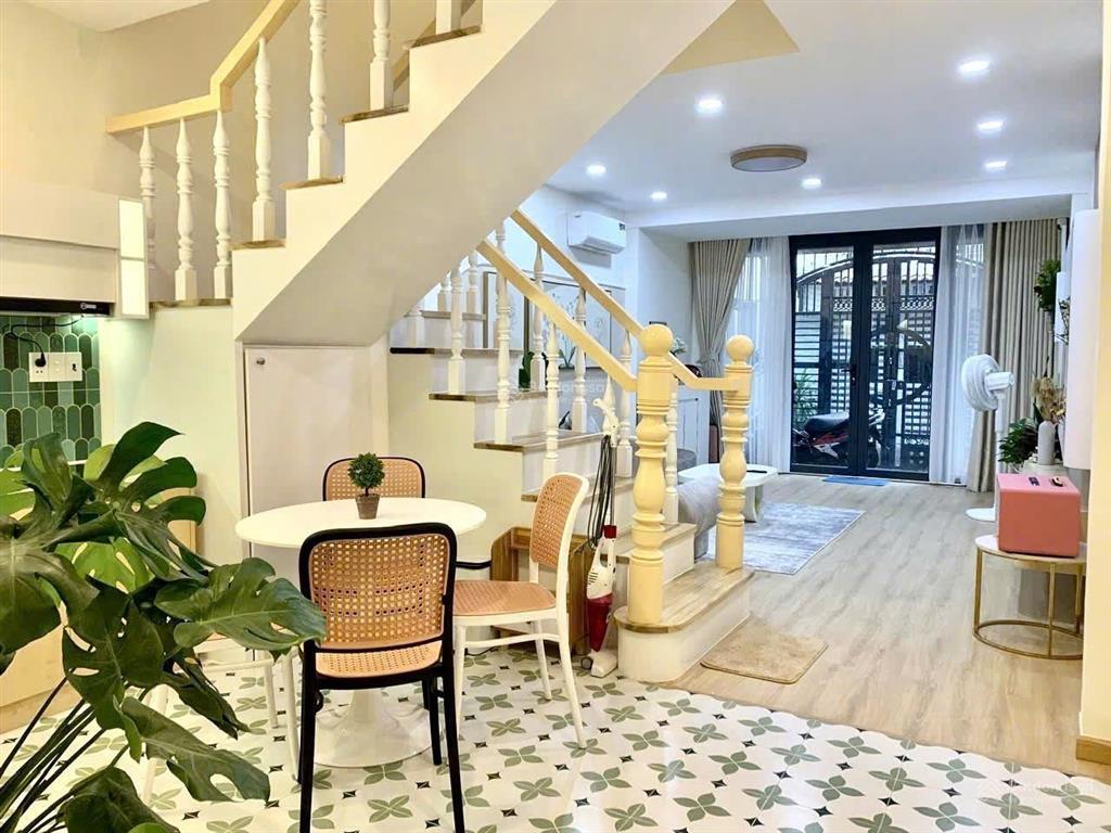 Nhà hẻm xe hơi lê đức thọ p13, chỉ 5.4 tỷ tl 1 trệt 1 lầu, 3pn, full nội thất, có phòng ngủ trệt