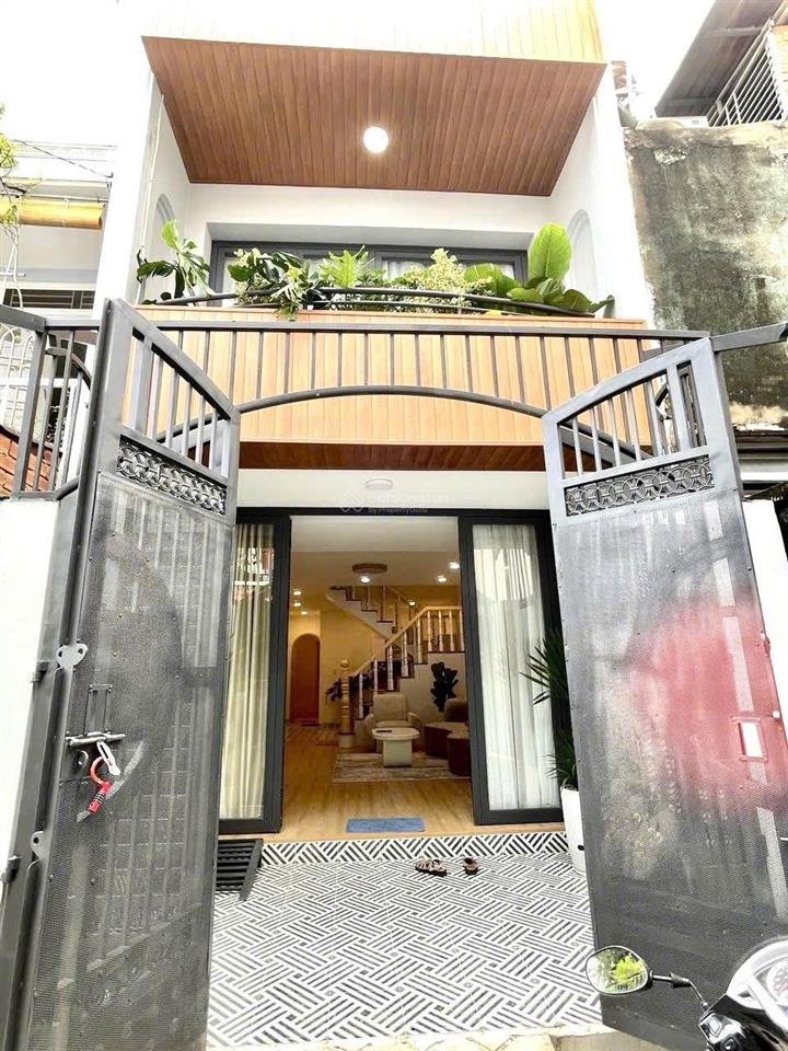 Nhà hẻm xe hơi lê đức thọ p13, chỉ 5.4 tỷ tl 1 trệt 1 lầu, 3pn, full nội thất, có phòng ngủ trệt