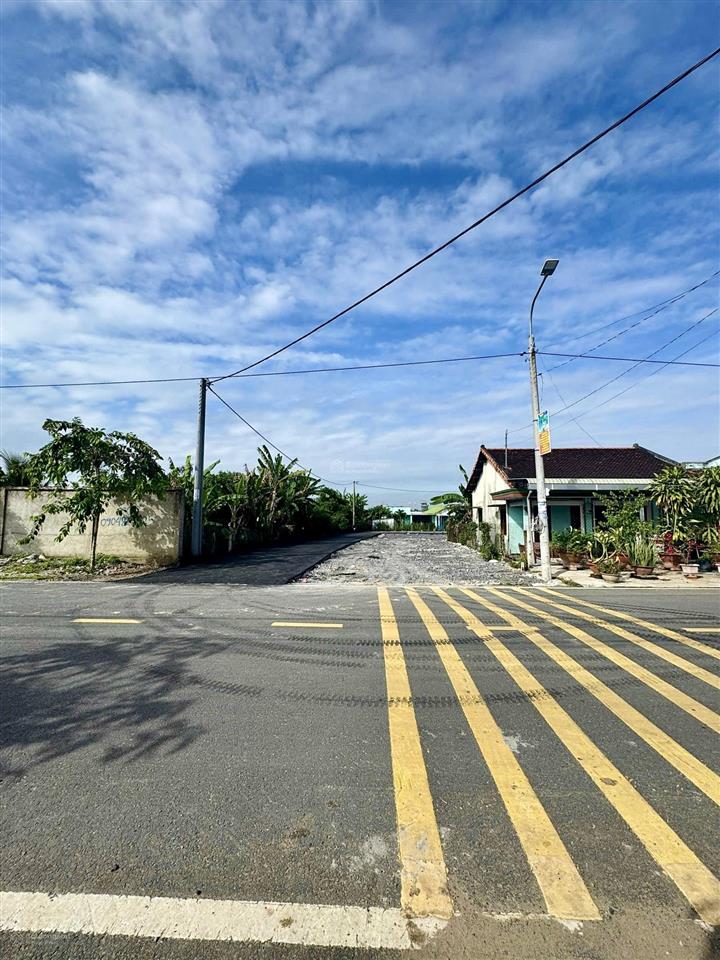 Bán 6 lô đất mặt tiền hương lộ 09 đường lớn cực đẹp 5,7x24m gần ngã tư bến cá  biên hoà  đồng nai