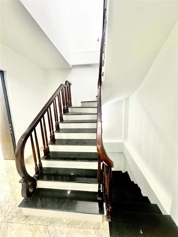 Bán nhanh căn nhà mới 100% ngay sau quận ủy bắc từ liêm, p. minh khai, hà nội