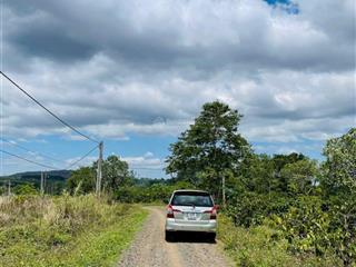 Bán lô đất đẹp có 2 mặt tiền, đất bằng phẳng. diện tích 8000m2 cách buôn mê 32km.