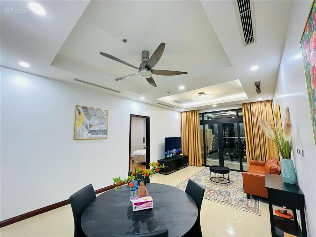 Căn 2 phòng ngủ cho thuê 16 triệu/tháng royal city nội thất đẹp, mới hoàn thiện.  0985 676 ***