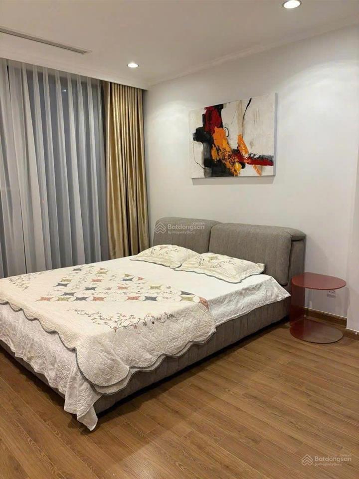 Cho thuê căn 3 phòng ngủ 20 triệu/tháng royal city đầy đủ nội thất nhà đẹp sạch sẽ,  0985 676 ***
