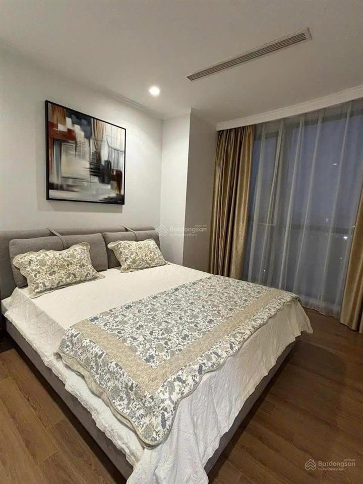 Cho thuê căn 3 phòng ngủ 20 triệu/tháng royal city đầy đủ nội thất nhà đẹp sạch sẽ,  0985 676 ***