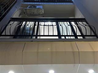 Phương mai  đống đa 6 tầng thang máy 10m ra ô tô tránh sát hồ cho thuê
