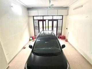 Ô tô vào nhà đường trc nhà oto tránh nhau  gần kđt đại kim