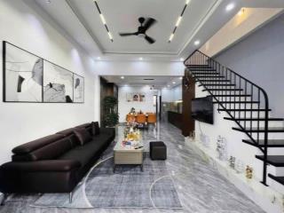 Chỉ 2.79 tỷ sở hữu ngay nhà 1 trệt 2 lầu, 4 phòng ngủ, mt tân vĩnh, p9, quận 4. hoàn công đầy đủ