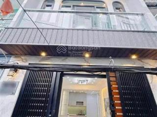 Kẹt tiền bán gấp nhà trống  hxh xô viết nghệ tĩnh, bình thạnh. gần hàng xanh, sổ riêng