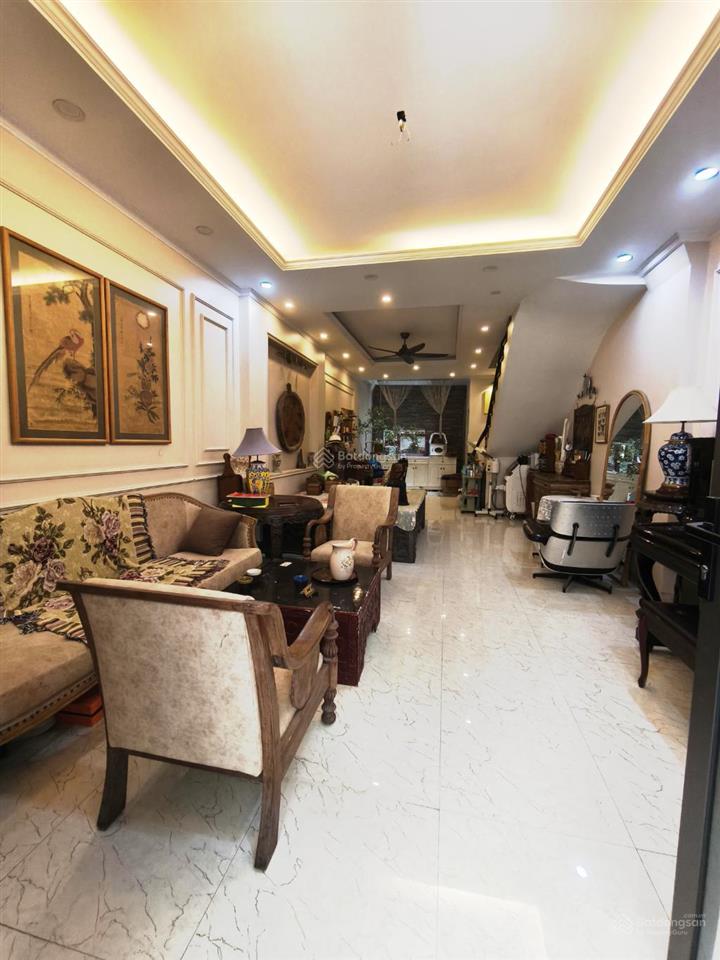 Bán nhà phố ngọc thụy, dân xây 61m2 5 tầng 11 tỷ hơn, ô tô thông, gần cầu chương dương