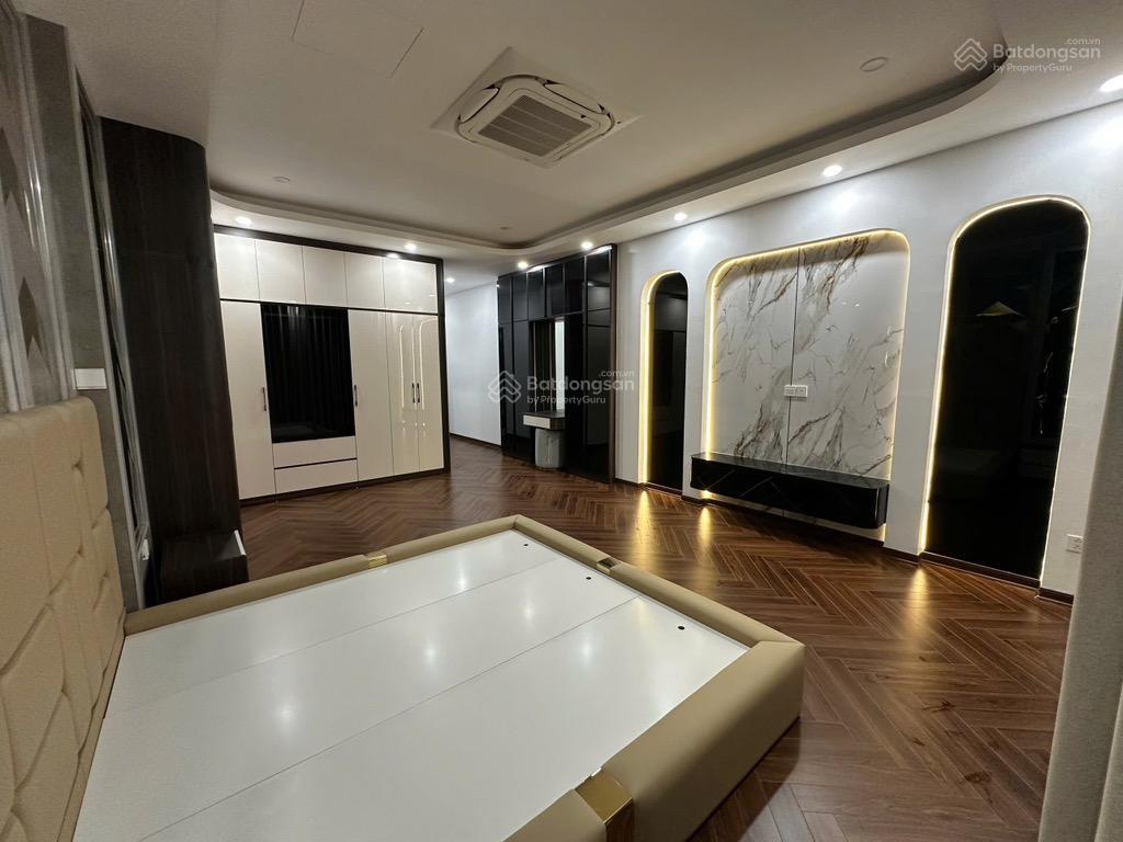 Bán nhà phố nguyễn văn cừ 75m² 6 tầngsổ vuông 18 tỷ, gara ô tô, ngõ thông, gần cầu chương dương.
