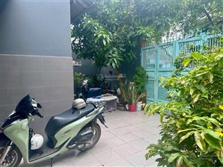 Căn góc 2 măt hẻm xe hơi quay đầu. phú thọ hòa. dt 11 x18. thích hợp xây biệt thự. vị trí cực đẹp