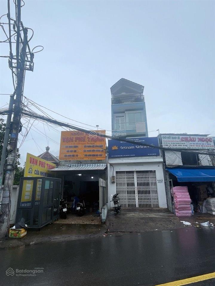 Bán gấp chỉ 9,9 tỷ. mtkd đỉnh thoại ngọc hầu 2 tầng. dt 4,2x28m. cho thuê 20 tr/th. mua là lời