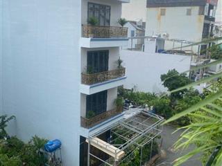 Bán chia tài sản, giá chỉ 9,5tỷ, nhanh mới kịp, nhà đẹp 4 tầng tên lửa, dt 4 x 18m. mua có lời