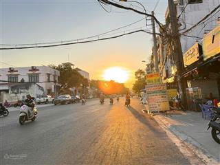 Bán nhà 4.1m dài 18m, phường 4, quận 8. nở hậu tài lộc 1 trệt, 5 lầu , có 17 phòng, giá 17.x tỷ.