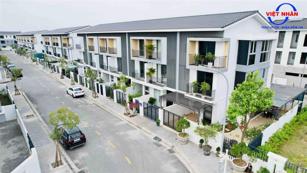 Duy nhất 1 căn 80m2 beomes đông nam, trục thông chính giữa dự án, giá chỉ 5 tỷ
